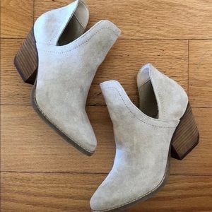 Matisse Coconuts Trader Bootie 7 Ivory